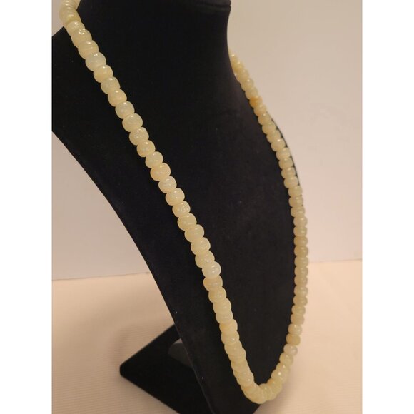 28" Calcite Bead Necklace No Clasp Natural Healing Properties - Picture 4 of 7